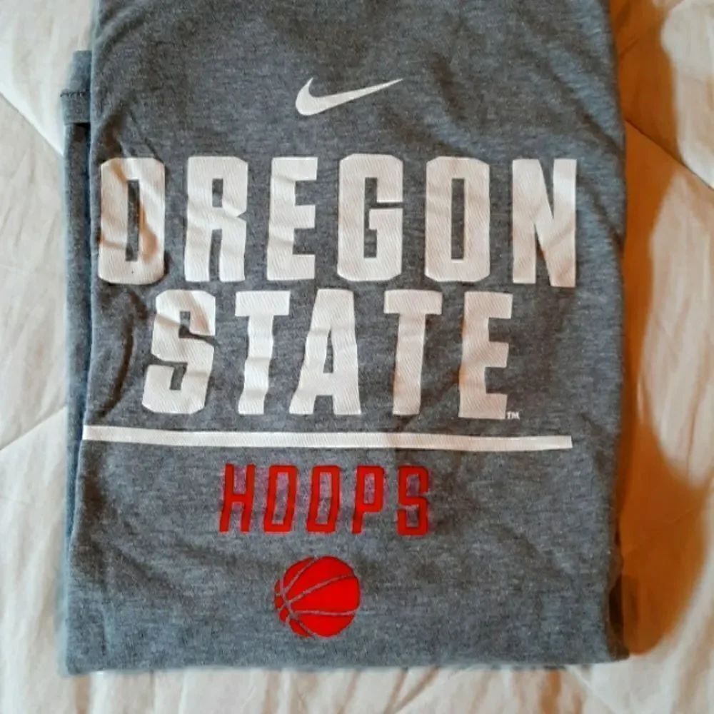 OREGON STATE T-Shirt, large, gray.
